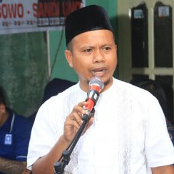 Dr. Arifin Tumuhulawa, S.IPem, M.H.
